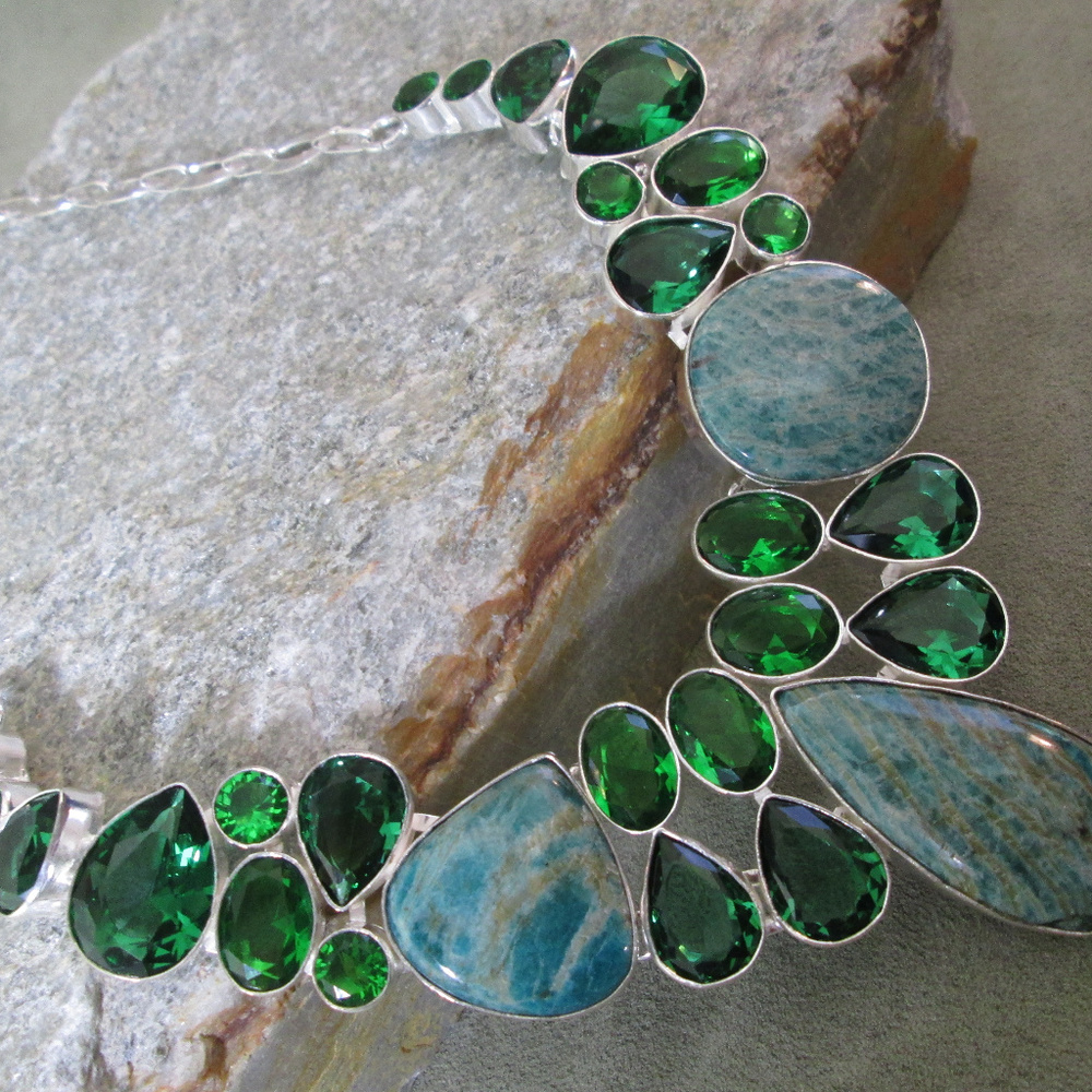 PERIDOT AMAZONITE Lavaliere Necklace  Ocean Blue - Picture 3 of 8